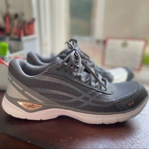 Ryka tennis shoes new